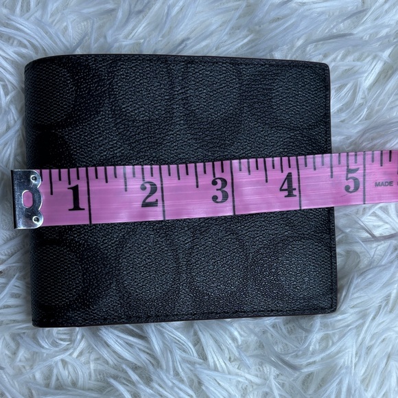 Coach Black Signature Leather Wallet - Picture 5 of 6
